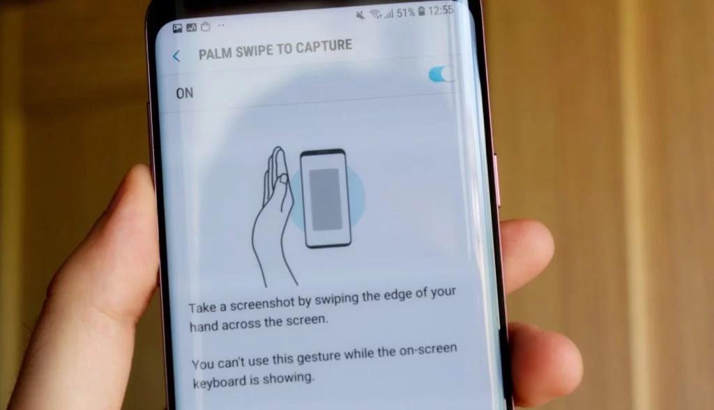 how to screenshot on note 20
