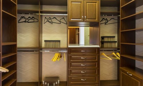 Converting a Room into a Walk-In Closet: A Guide by OrganizIT!